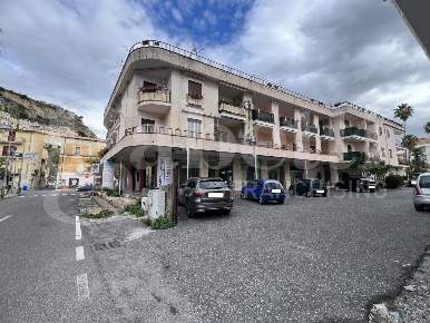 Foto Appartamento in Via GARIBALDI 1B, Amantea Centro di 163 m² in vendita