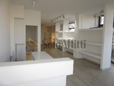 Foto Locale commerciale a Sesto Fiorentino Sesto Città di 120 m² in affitto