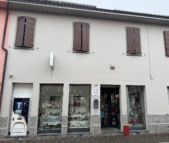 Foto Attività commerciale in via geroldi 1, Bagnolo Cremasco Centro