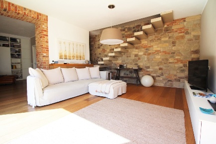 Foto Rustico in Via Lanca 1, Oleggio Centro di 240 m² con 9 locali