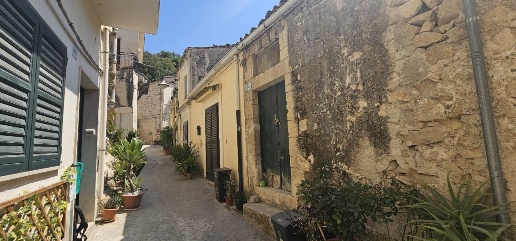 Foto Villa singola in Via Scribano 32, Modica Modica Bassa di 35 m²