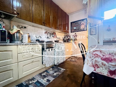 Foto Appartamento a Pontedera Oltrera di 95 m² con 5 locali in affitto