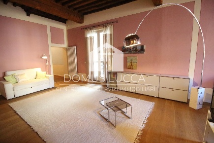 Foto Appartamento a Lucca Piazza Napoleone - San Michele di 100 m²