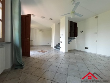 Foto Villa unifamiliare a Vecchiano Vecchiano Nodica di 180 m² con 5 locali