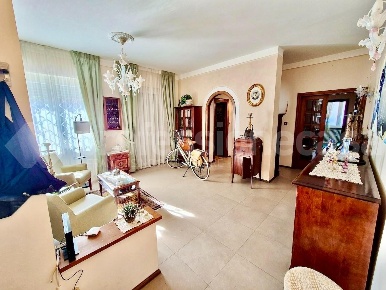 Foto Appartamento a Pisa Landi di 130 m² con 5 locali in vendita