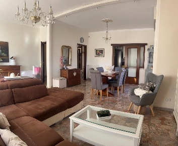 Foto Appartamento a Ponsacco Centro di 130 m² con 8 locali in vendita