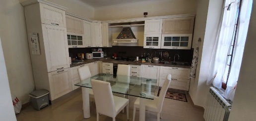 Foto Appartamento a Arcola Romito Magra di 120 m² con 5 locali in vendita