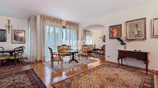 Foto Appartamento a Pisa Santa Maria di 210 m² con 6 locali in vendita