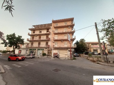 Foto Appartamento in Corso Italia, Carini Centro di 250 m² con 7 locali