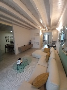 Foto Appartamento a Padenghe sul Garda di 120 m² con 5 locali in vendita