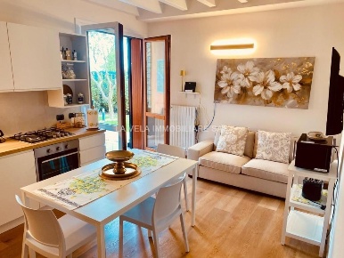 Foto Appartamento a Lonato del Garda di 52 m² con 2 locali in affitto