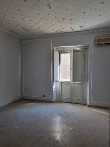 Foto Appartamento a Catania Via delle Calcare di 120 m² con 6 locali