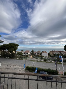 Foto Appartamento a Montegiordano Marina di 62 m² con 3 locali in vendita