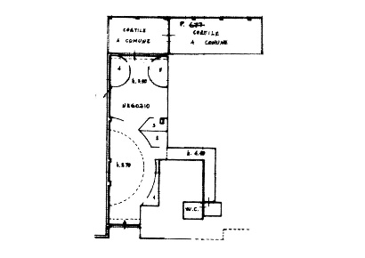 Foto Locale commerciale a Poggibonsi di 101 m² con 1 locali in vendita