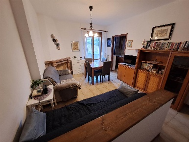 Foto Appartamento a Serra San Quirico Centro di 50 m² con 4 locali