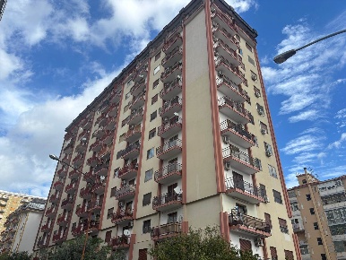 Foto Garage a Palermo Noce di 30 m² con 1 locali in vendita