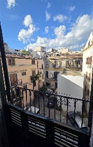 Foto Appartamento in via dei cassari 61, Palermo Castellammare di 92 m²