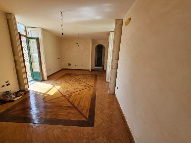 Foto Appartamento in via romualdo guarna  21, Salerno di 95 m² con 3 locali