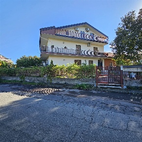 Foto Appartamento in Via Stazzone 43, Aci Sant'Antonio Centro di 123 m²