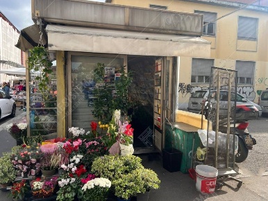 Foto Negozio in Via Jacopino da Tradate 16 Milano MI, Milano Certosa