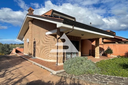 Foto Villa unifamiliare in vicolo Montagnano 4a, Albano Laziale Cecchina