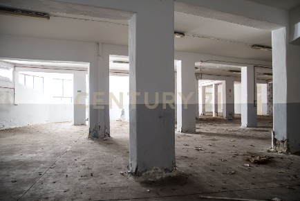 Foto Locale commerciale in Via Renato Fucini 10, Catania Picanello