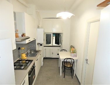 Foto Appartamento in Vico Chiuso Caffa, Genova Foce di 85 m² con 6 locali