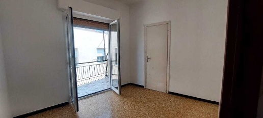 Foto Appartamento in Via Artallo, Imperia Porto Maurizio di 80 m²