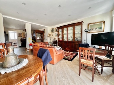 Foto Attico in TENENTE CASALE 25, Bari Libertà di 120 m² con 3 locali