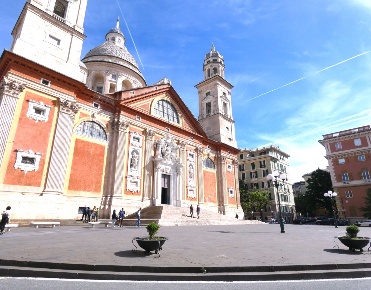 Foto Appartamento in Via Nino Bixio, Genova di 113 m² con 7 locali