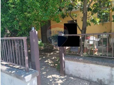 Foto Villa a schiera in Via Caserino, Magione Centro di 130 m² con 7 locali