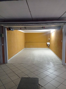 Foto Box a Loano Centro di 20 m² con 1 locali in vendita