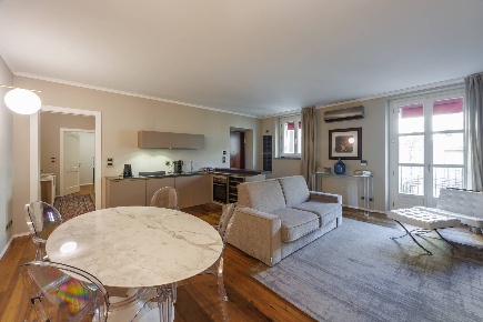 Foto Appartamento in Piazza San Carlo, Torino Via Roma di 85 m² in affitto