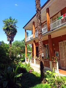 Foto Villa singola in Via Delle Scuole, Mazzè Centro di 290 m² in vendita