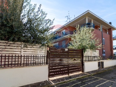 Foto Attico in VIA DI TORRE GAIA, Roma Torre Gaia di 174 m² con 7 locali