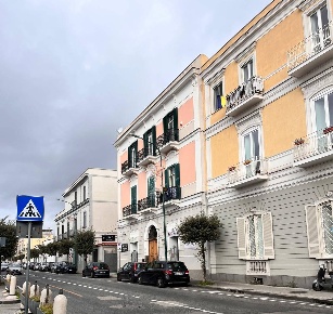 Foto Appartamento in Via Nazionale, Torre del Greco di 158 m² con 4 locali