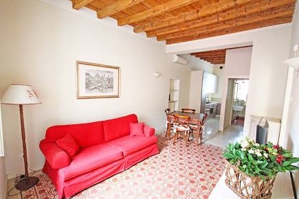 Foto Appartamento in via Pignolo, Bergamo Centro di 82 m² con 2 locali