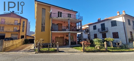 Foto Villa unifamiliare in VIA XXV APRILE, Mallare Centro di 350 m²