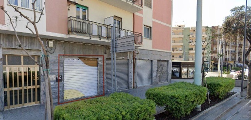 Foto Locale commerciale in Via Marconi, Quartu Sant'Elena Quartu di 35 m²