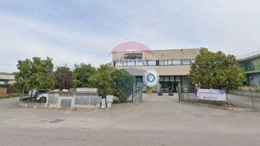 Foto Laboratorio in Via Aldo Manna, Perugia San Sisto - Lacugnano di 450 m²