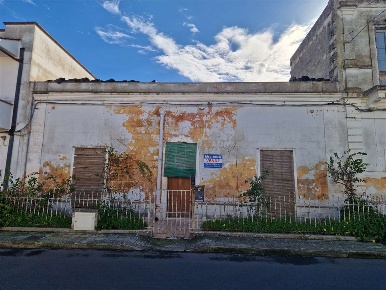 Foto Villa unifamiliare a Monteparano di 165 m² con 3 locali in vendita