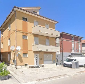 Foto Appartamento in Via XX Settembre, Porto Sant'Elpidio di 98 m² all'asta