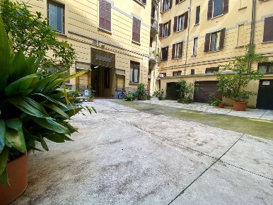 Foto Box a Milano di 15 m² con 1 locali in affitto