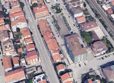 Foto Appartamento in Via Savona, Porto Sant'Elpidio Centro di 196 m²