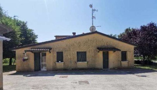 Foto Appartamento in Via Canala, Ravenna Camerlona di 190 m² con 7 locali