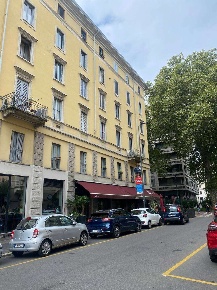 Foto Appartamento in Viale Montenero 12, Milano di 90 m² con 3 locali