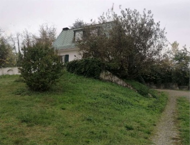 Foto Case indipendenti in Via Pozzo, Sala Baganza di 207 m² con 9 locali