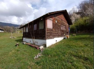 Foto Villa unifamiliare a Magnano in Riviera di 48 m² con 4 locali all'asta