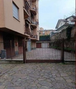 Foto Appartamento in Via TRE VENEZIE 110, Meda di 99 m² con 4 locali