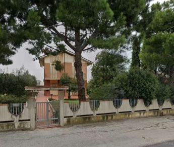 Foto Appartamento in Via Fonteserpe, Porto Sant'Elpidio di 96 m² all'asta